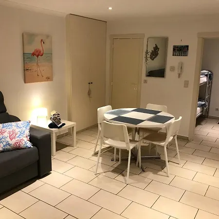 Studio Westland Nabij Zee En Esplanade *